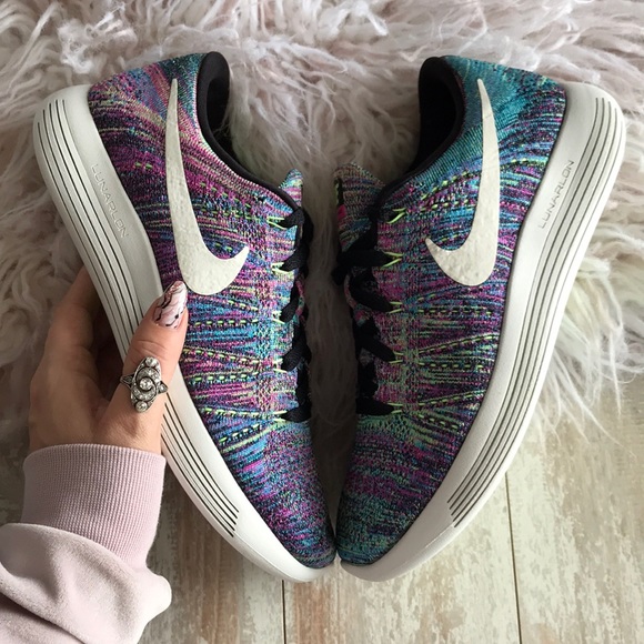 NWT Nike Lunarepic Flyknit Rare - Picture 3 of 7